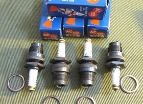 Ac Ac78s Nos 1919-1928 Chevrolet Spark Plug Lot Of 4 In My Showcase For Years 78s