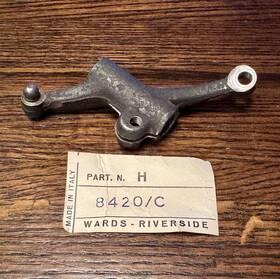 H8420 Benelli H8420/c Wards Riverside 250cc 350cc Mojave 260cc 360cc Exhaust Valve Rocker