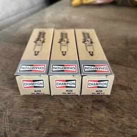Rl95yc Champion 037551003730 3 Nos Spark Plugs 929