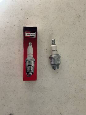 Champion 037551114092 Spark Plug J19lm