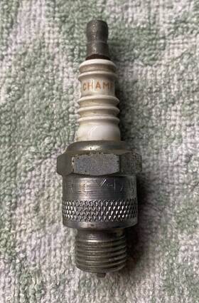 32305-48 Champion Nos #2 Spark Plug 14mm Stamped Harley Hex Panhead Shovelhead