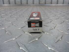 587-hbc Champion 587 Hbc Spark Plug Nos