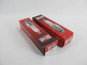 851-dj6j Champion New Spark Plug 851 Dj6j Lot Of 2 Usa