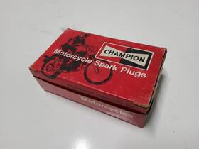 Champion L-6g-mc New Old Stock Spark Plugs Lot Of 10