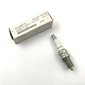 67040071a Ducati Oem Ra4hc Champion 905 Spark Plug 90-05 Supersport 600 St2 620