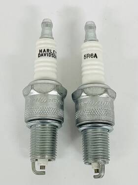 32368-04x Harley-davidson New Pair Of 2 - Spark Plugs 5r6a