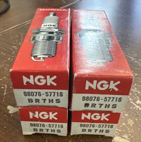 98076-57716 Honda Genuine Ngk Spark Plug Br7hs / #98076-57716 Lot Of 4 New