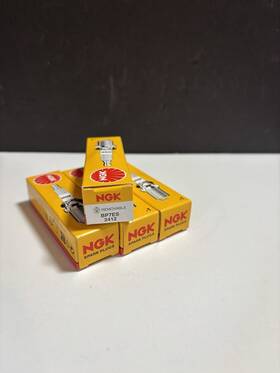 06-2348 Ngk Norton Commando 850 Spak Plugs Set Of 4 Bp7es 13-2069 1973 - 1975