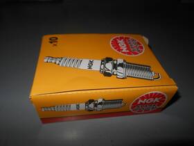 10-d8ha Ngk Spark Plug For 66-79 Honda Ct90 Ct 90 Trail 10 Pack D8ha