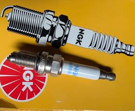 Ngk 15012026728 Standard Spark Plug For Bmw R 1200 Gs Adventure Camhead