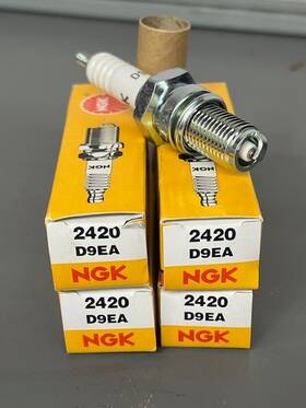 4-d9ea Ngk Lot Of 4 Spark Plugs D9ea 2420 Cb900f Gs1150 Gs550 Zx600 1100 Zl600 Kawasaki 4-d9ea Ngk Lot Of 4 Spark Plugs D9ea 2420 Cb900f Gs1150 Gs550 Zx600 1100 Zl600 Kawasaki