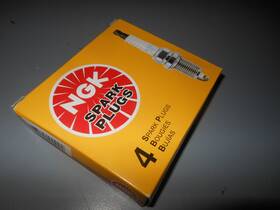 4-dpr9z Ngk Spark Plug Dpr9z For Honda Xr250r 250 Xr400r Xl250r 4 Pack