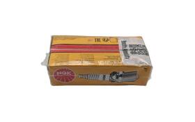 4629-c7hsa Ngk 2 Pack - 4629 C7hsa Nickel Spark Plugs New Sd1