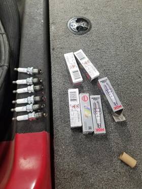 Pzfr6f Ngk 6876 - Spark Plugs