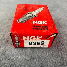 Ngk 98079-59811 Lot Of 8 B9es Spark Plugs Nos For Motorcycles