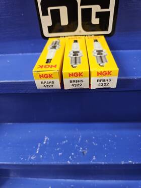 Br8hs Ngk S18 3 Spark Plug For Ktm 50cc 50 Adventure Mini Junior And Senior No.4322