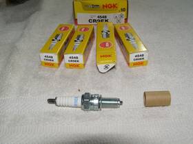 Str18 Ngk Cr9ek 4 Standard Spark Plugs For Yamaha Yzf-r1 2005-2004 Engine 1000cc
