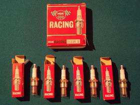 R4339-8 Ngk Nos New Spark Plugs 4 Pack Motorcycle Plug Racing Competition Real