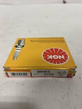 Br9es6 Ngk Spark Plugs Pack Of 4 Standard Series Dr9es/5722
