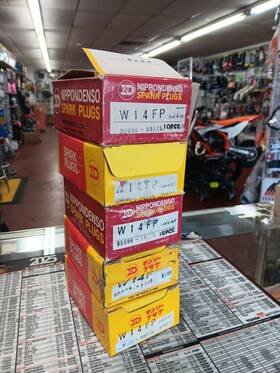 90098-09115 Nippondenso W14fp-u 48 Pcs Total Nd Spark Plug W14fp Lot Of