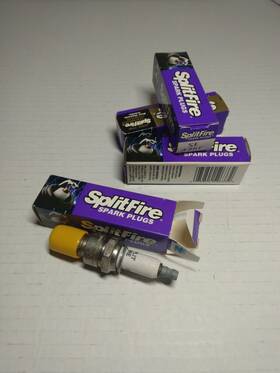 426c Splitfire 4 Unused Spark Plug #426c. 1/2/a