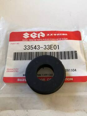 33543-33e01 Suzuki Oem Nos Genuine New Original P/n Spark Plug Cover Cap