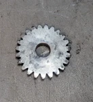 Honda CR80R Kick Gear Starter Idler 1980-1982. Fixed Price $11.00.
