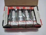 Nos Champion L20V / 837 Spark Plug Marine 14 Mm Thread Set Of 10. Fixed Price $7.19.